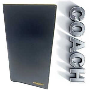 Coach Black Leather Passport Card Wallet Men’s Travel Organizer – Slim Design